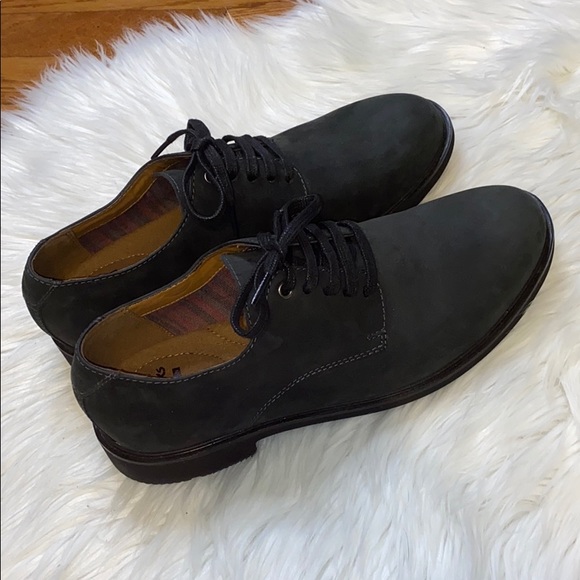 Clarks Other - Clarks Riston Plain black leather oxford N…